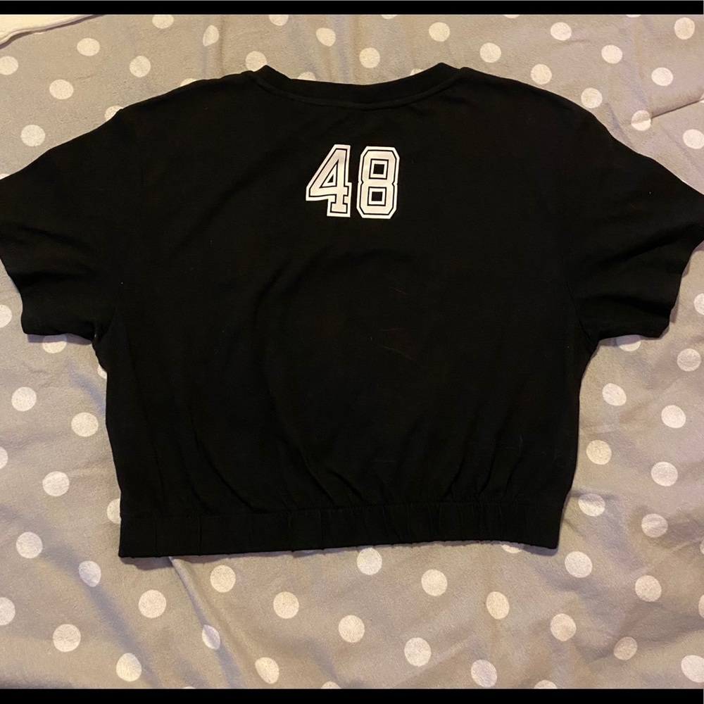 Crop top - Picture 2 of 3